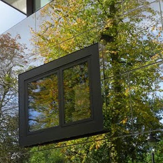 Mirror finished stainless steel cladding, Highgate Outdoor Design