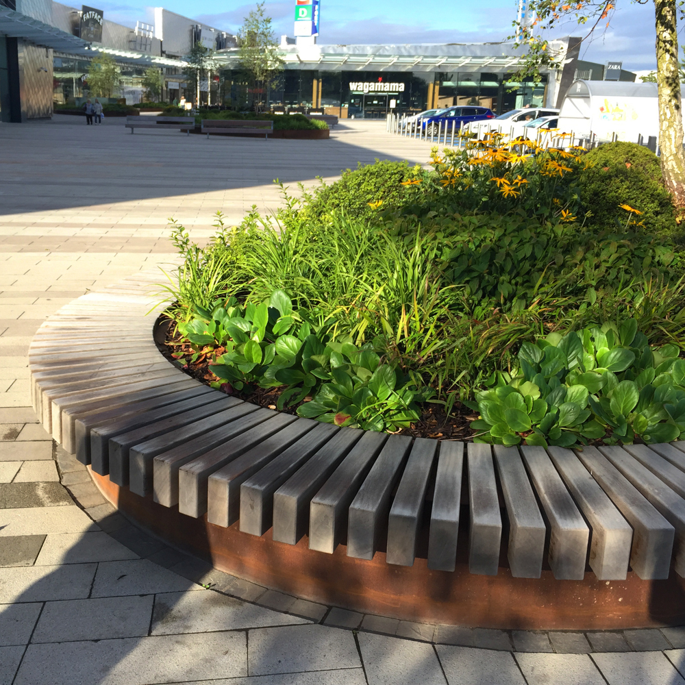 Oval Tree Isles for Glasgow shopping centre Streetlife ESI External