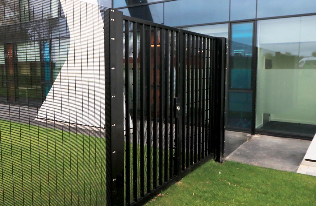 Highsecurity fencing protects new Police HQ, Blackpool CLD Fencing