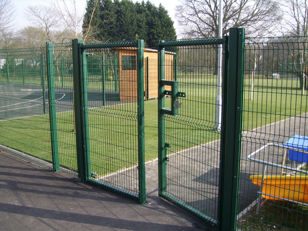 LockMaster™ double and single leaf swing gates | CLD Fencing Systems