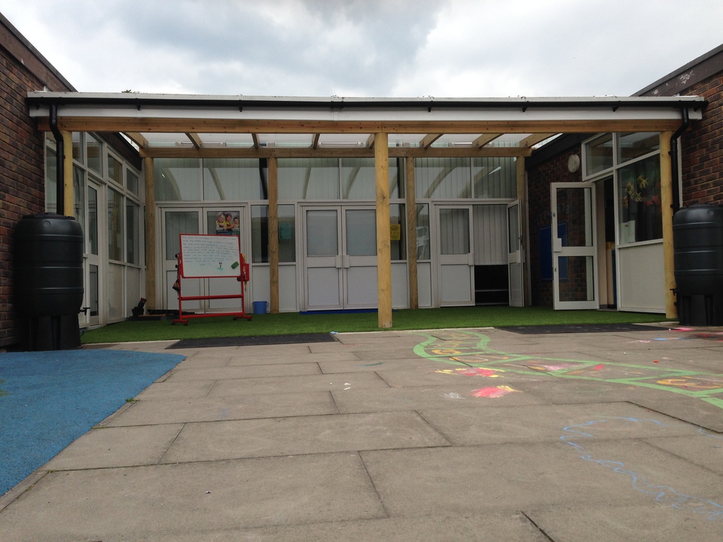 Outdoor classroom and shelter for school | Setter Shelters | ESI ...