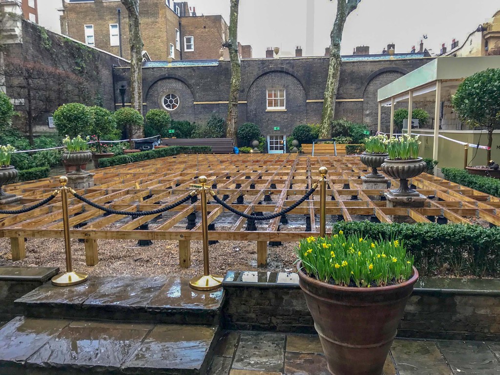 Buzon BC pedestal system for large outdoor deck Buzon UK ESI