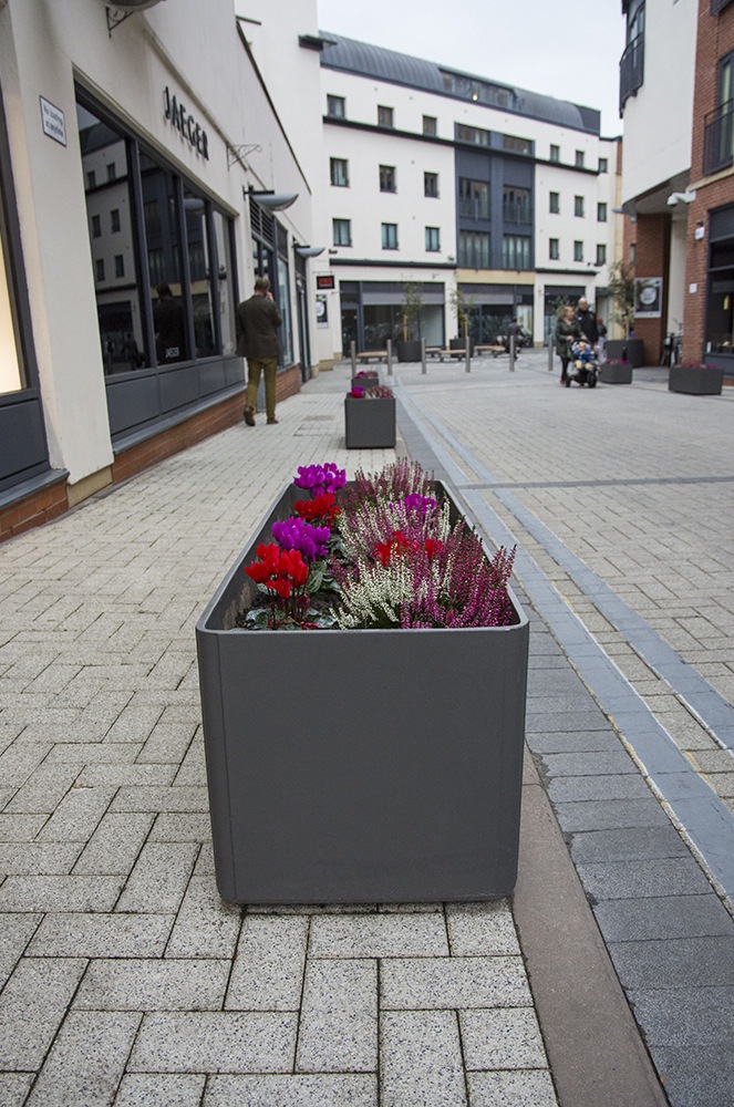 Frc Planters - Pedestrian Shopping Area, Leamington Spa 