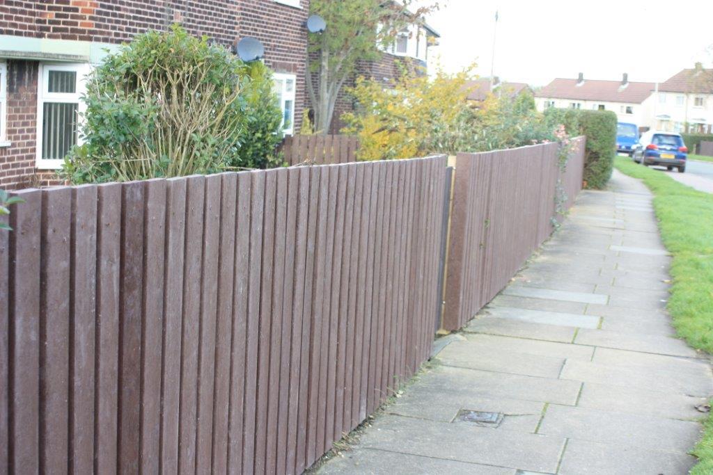 Picket fencing in solid recycled plastic GoPlastic ESI External Works