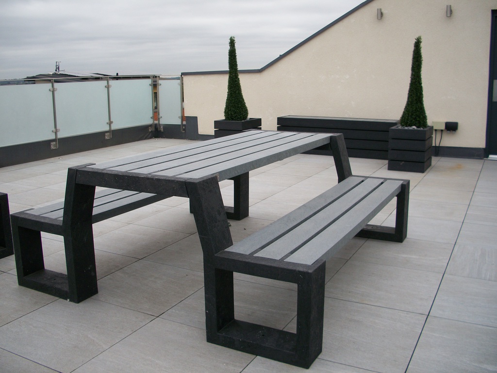 Matrix 008 Recycled Plastic Picnic Bench GoPlastic ESI External Works   157318 1490360867883 PF 