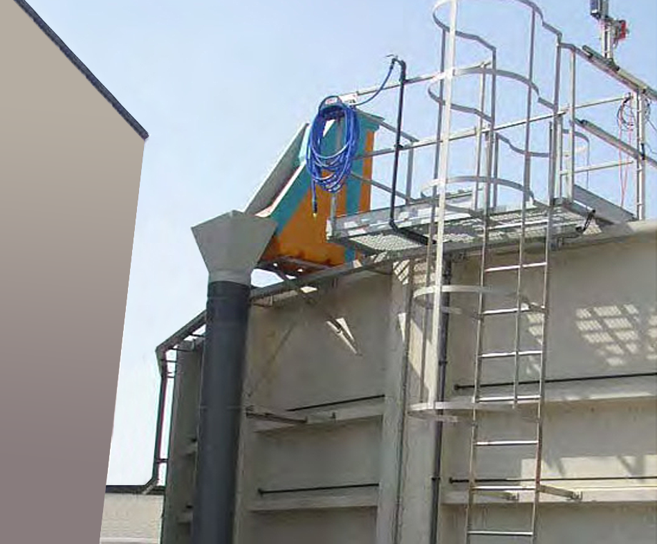 Static screens and sieves for solid liquid separation Aquatreat