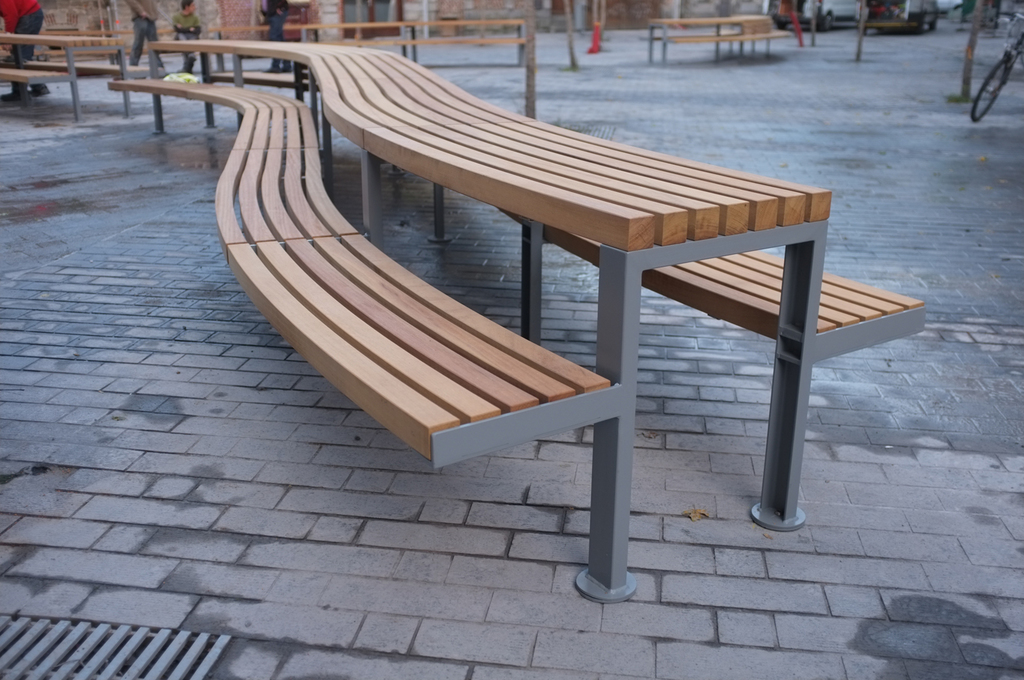 bespoke-extra-long-picnic-tables-for-tournai-belgium-factory