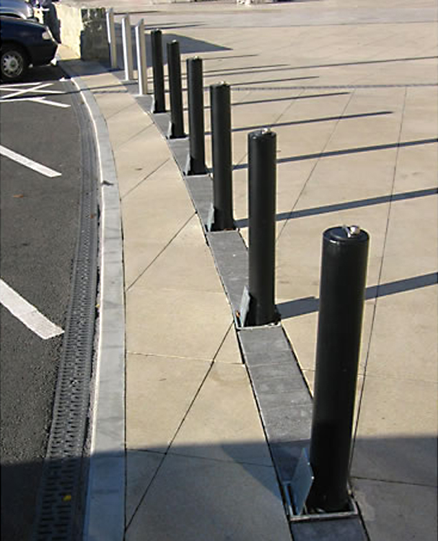 Telescopic bollards | Furnitubes International | ESI External Works