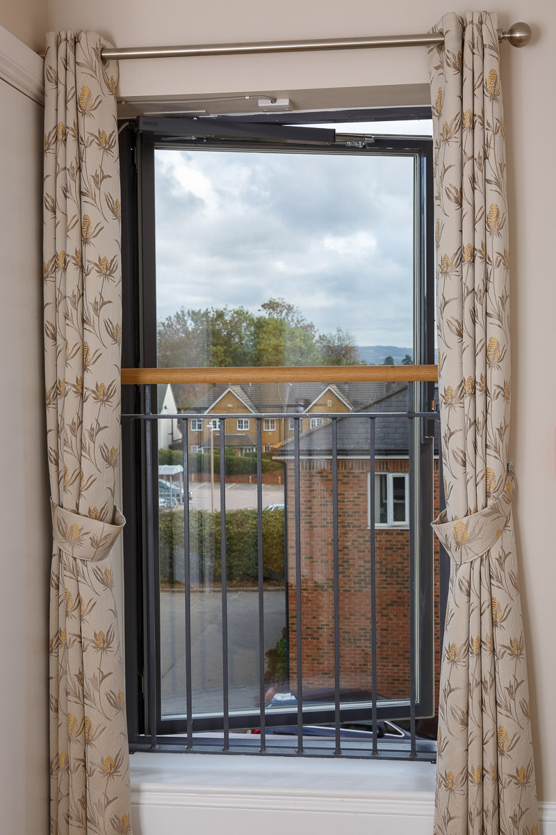 Automatic window openers for smoke ventilation system GEZE UK ESI