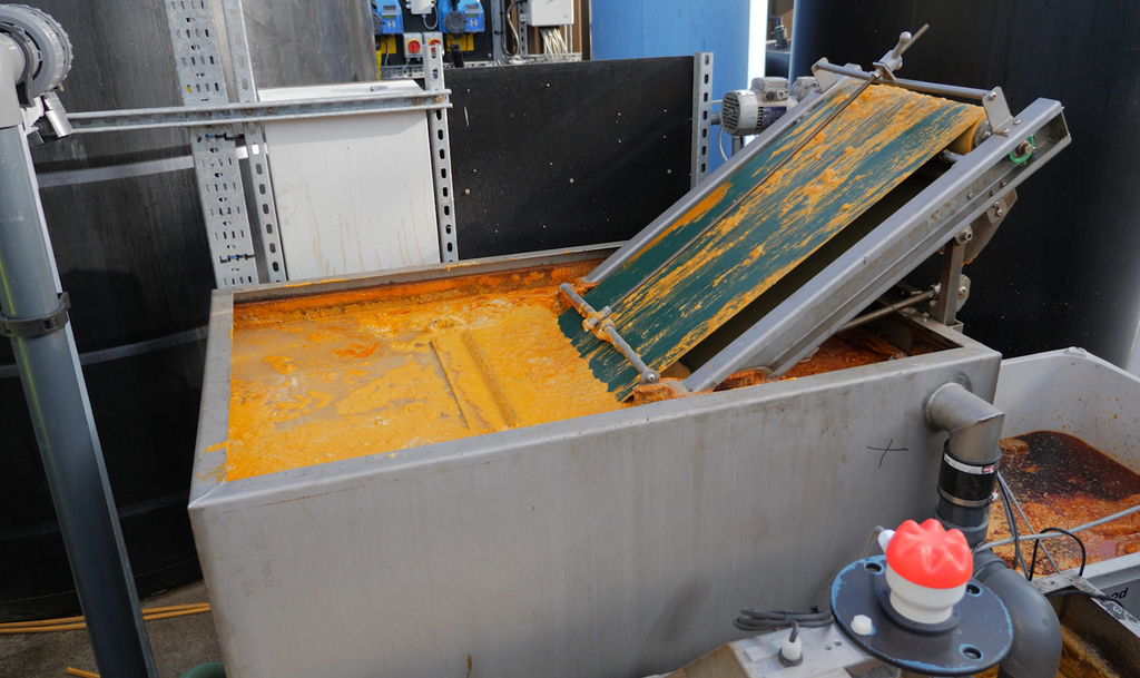 Greasebuster® fats, oils and grease skimmer Smart Storm ESI Enviropro