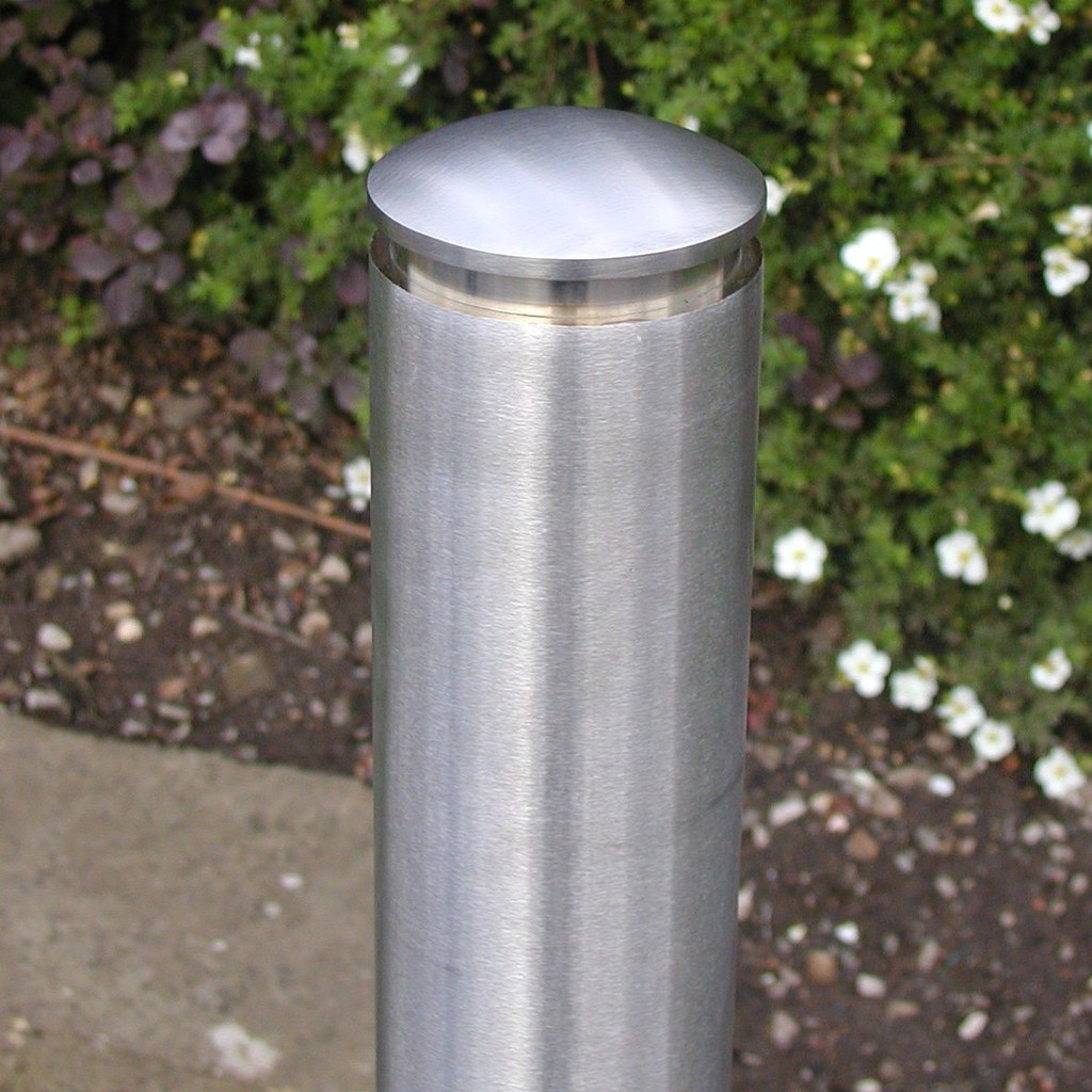 Feature Top Stainless Steel Bollard | Bailey Streetscene | ESI External ...