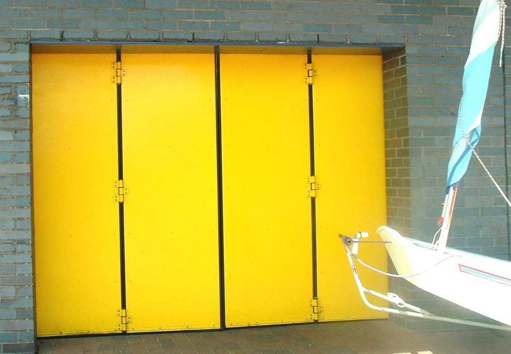 Thermafold 1000 insulated bifold doors Bolton Gate Company ESI Building Design