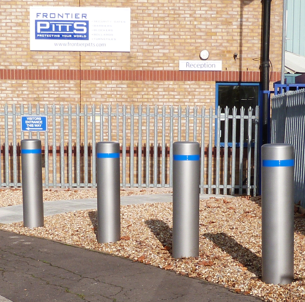 PAS 68 Terra Venus Shallow Static Bollard - 7.5t @ 30mph | Frontier ...