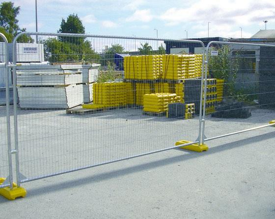 HSG 151 round top temporary fencing panels | Heras UK | ESI External Works