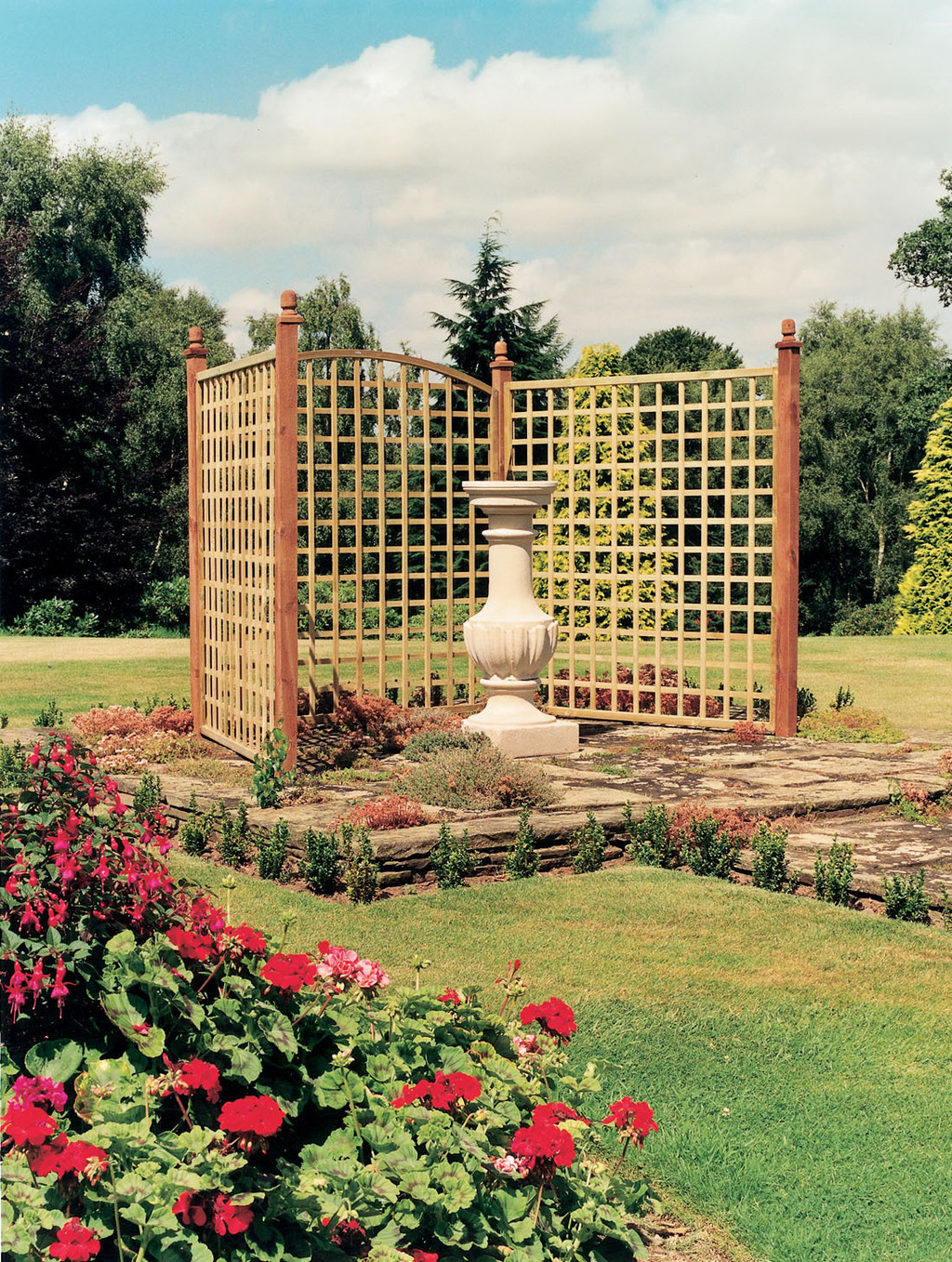 Elite decorative fence and trellis panels AVS Fencing ESI External