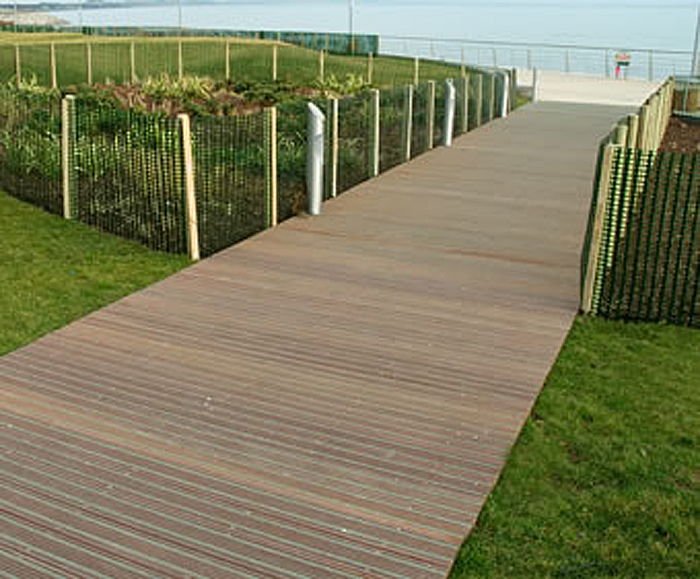 Hi Grip Excel Non Slip Timber Decking Cts Bridges Esi External Works