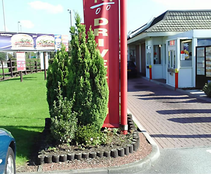 Soft landscaping, McDonalds restaurant, Kingsmill East Midlands