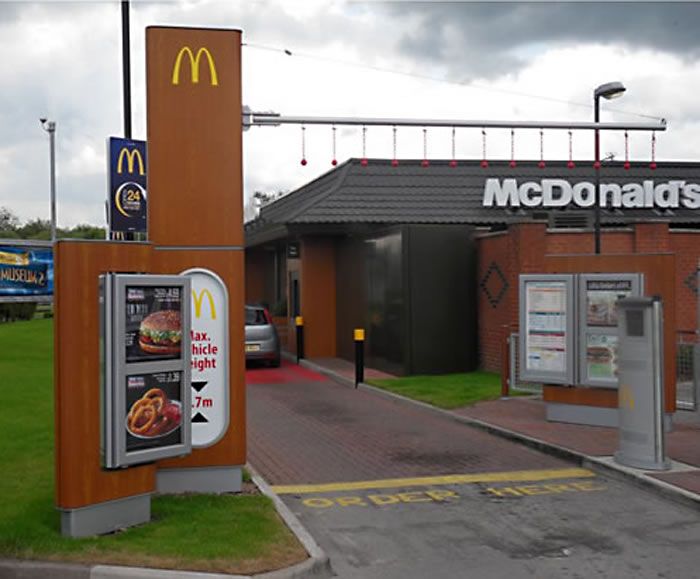 Soft landscaping, McDonalds restaurant, Kingsmill East Midlands