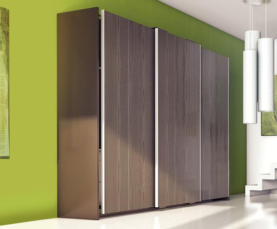 Ultra double track sliding door system for wardrobes