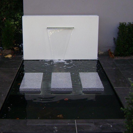 Aluminium Freestanding Wall Water Feature Round Wood of Mayfield