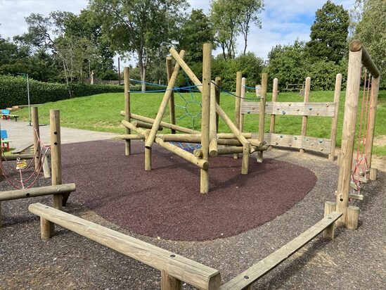 Two new play areas for Oaklands Primary | Setter Play | ESI External Works