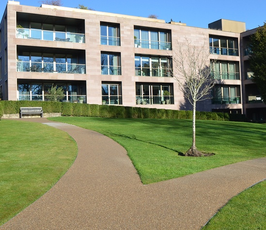 Resin bound footpaths in landscaped grounds London