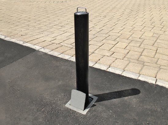 Telescopic bollards | Furnitubes International | ESI External Works