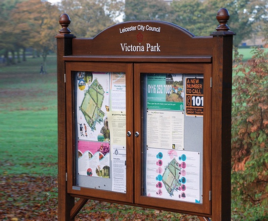 Outdoor oak noticeboards | Greenbarnes | ESI External Works