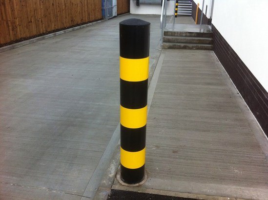 Black & Yellow 1500 - high-visibility bollard | AUTOPA | ESI External Works