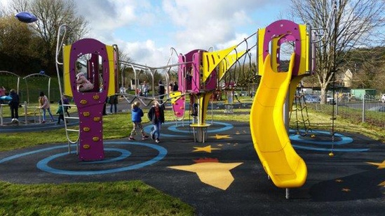 Space-themed safer surfacing for community centre play
