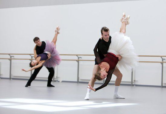 Harlequin WoodSpring™ basket weave sprung dance floor | Harlequin