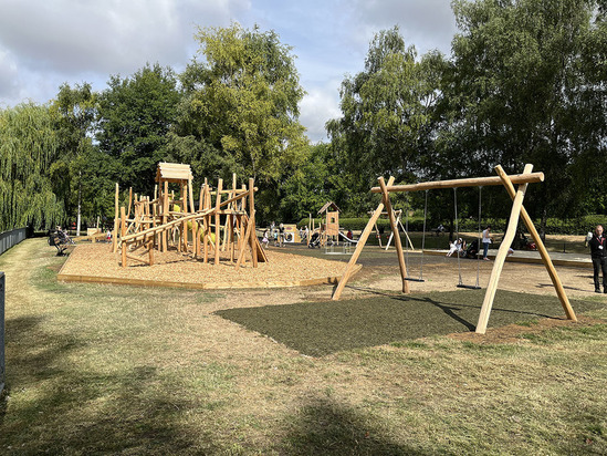 Refurbishment of play area - Canal Fields, Berkhamsted | eibe play Ltd ...