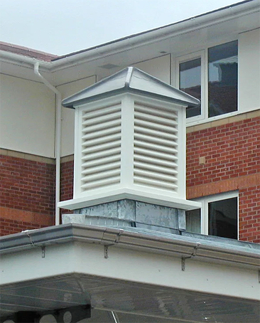 Roof turret with real louvres