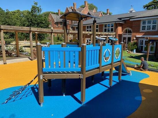 Wet pour rubber surfacing for play areas | Redlynch Leisure ...