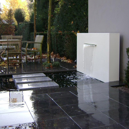 Aluminium freestanding water feature wall Pot Company ESI External
