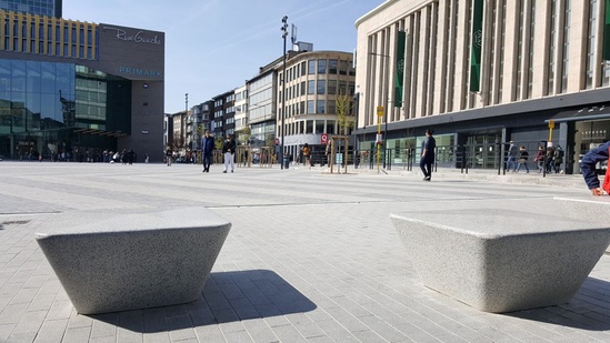 Charlie cast stone square benches - Rive Gauche centre