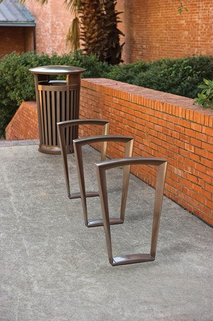 Emerson Cycle Stand
