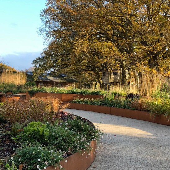 Versatile Standard Landscape Edging Elements In Corten