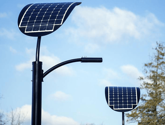 EnGo 6 solar-powered street light for pathways and parks | Renewable On ...