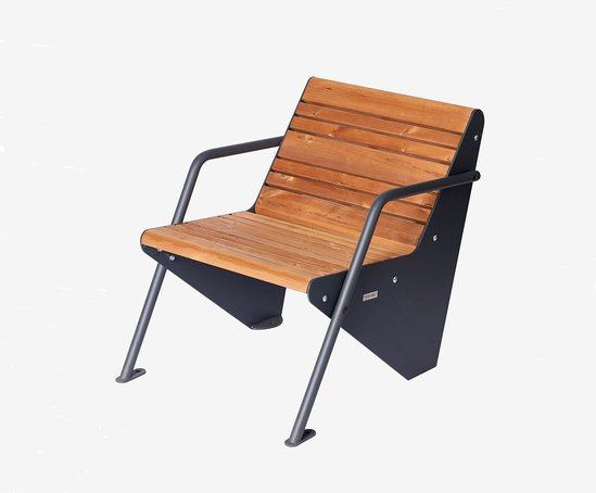Boomerang steel-framed outdoor chair with wooden slats