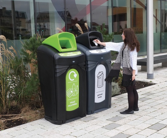 Nexus® City 140 recycling bins