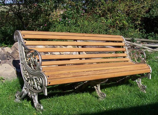 Falkirk Royal cast iron and timber bench