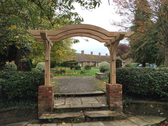 Oak archway at remembrance garden, Basingstoke