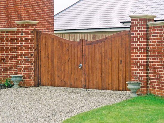 Timber driveway gates | AVS Fencing | ESI External Works