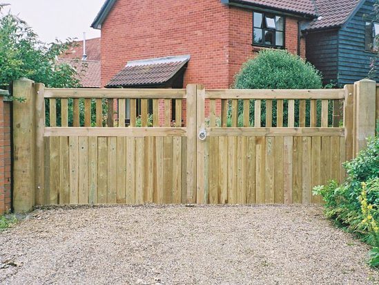 Timber driveway gates | AVS Fencing | ESI External Works