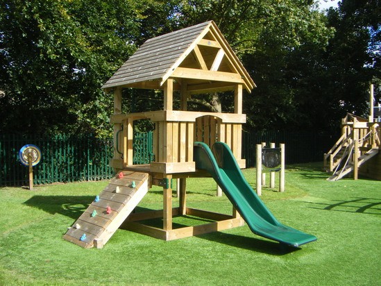 Inclusive play area, Pelsall Village Primary School | Sovereign Design ...