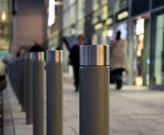 Omos s26 stainless steel bollard, radially polished cap