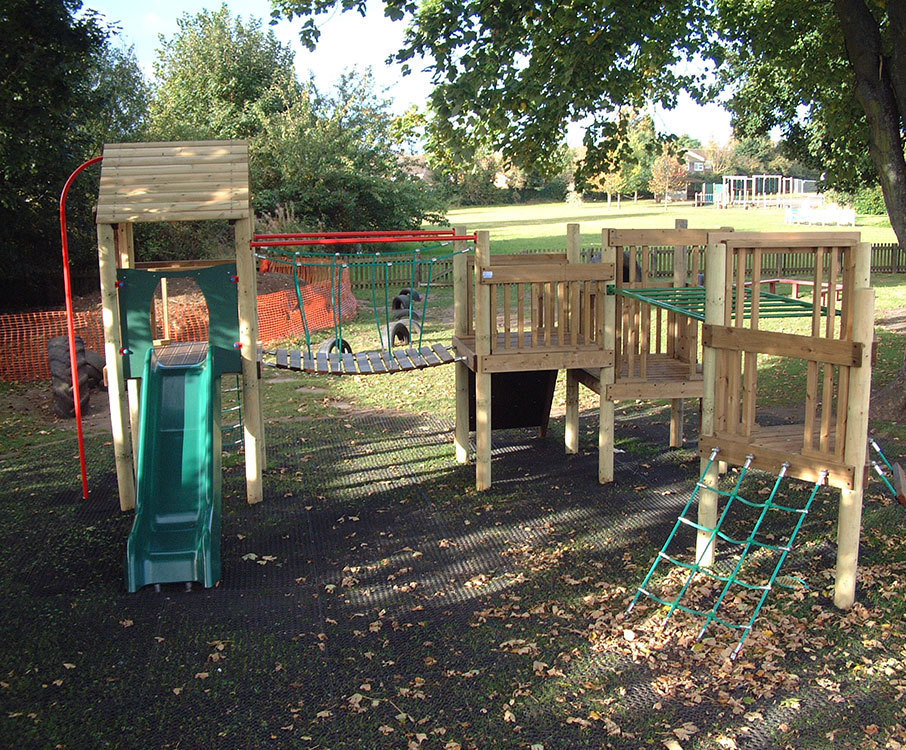 Jellywood timber climbing unit | Setter Play | ESI External Works