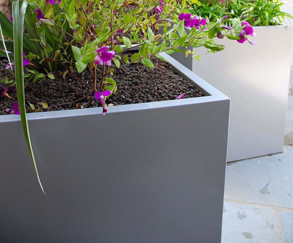 Bespoke steel planters for luxury beachfront residence | IOTA | ESI ...