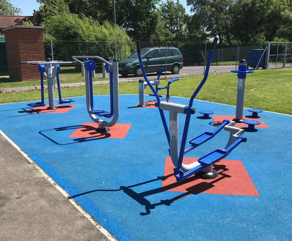 an Outdoor Home Gym Outdoor Fitness Equipment, Outdoor Gym councils to buil...